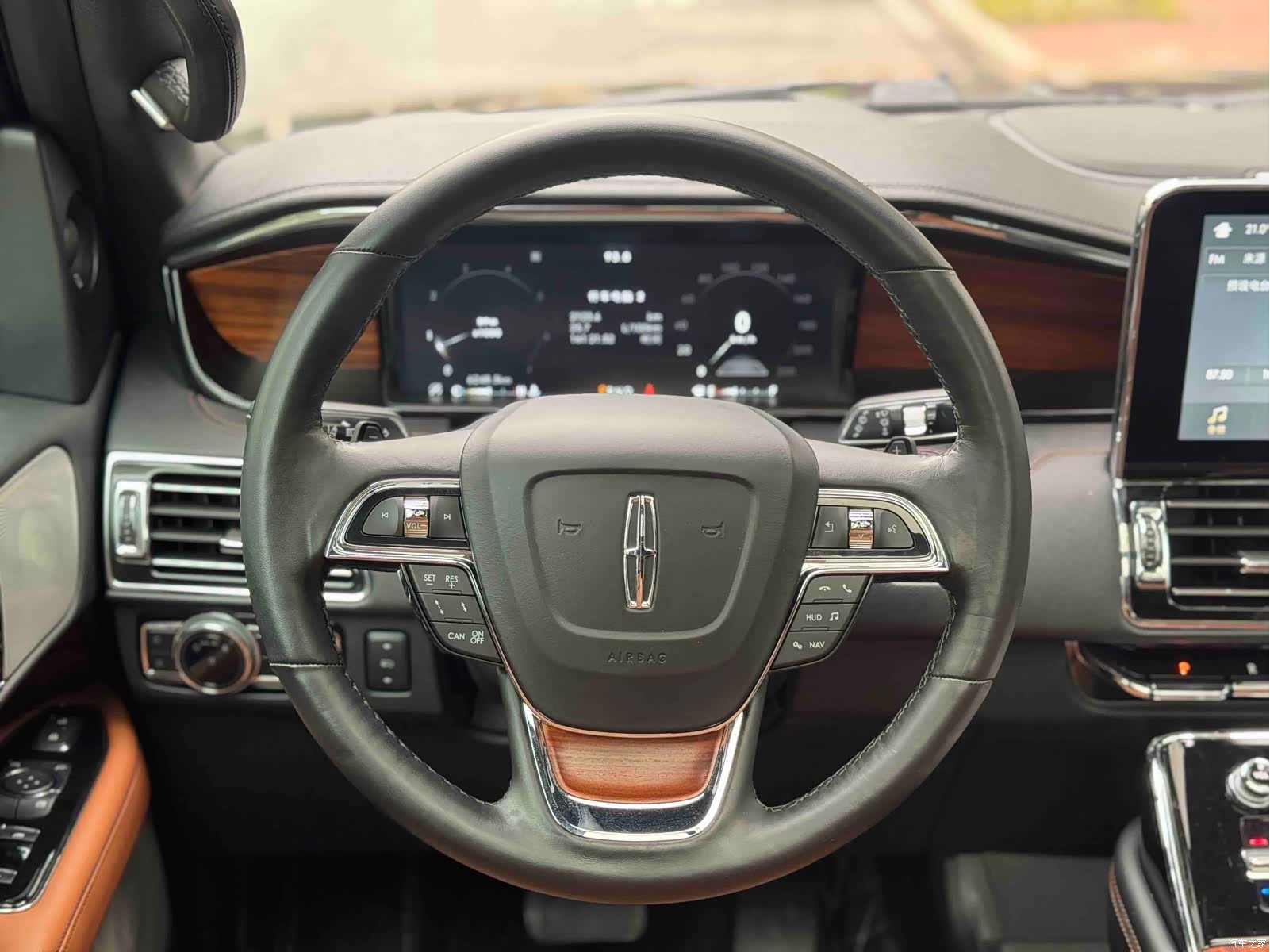 Lincoln Navigator, 2019 3