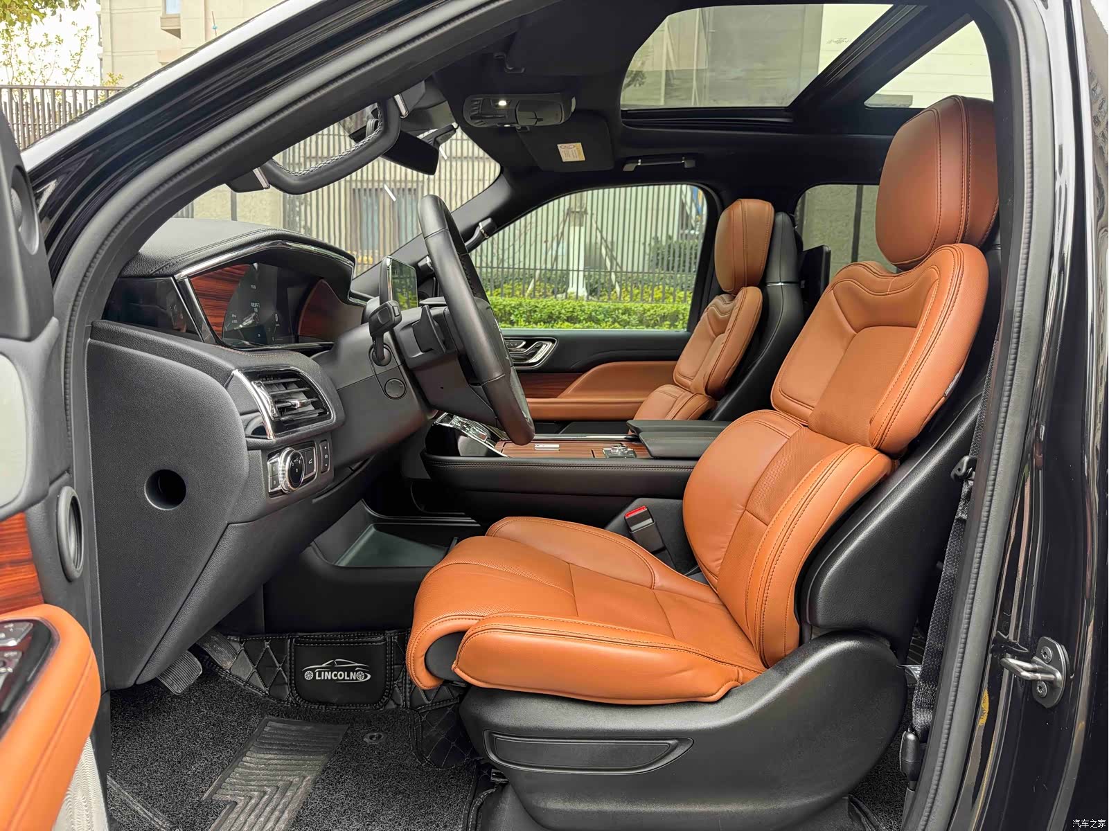Lincoln Navigator, 2019 4