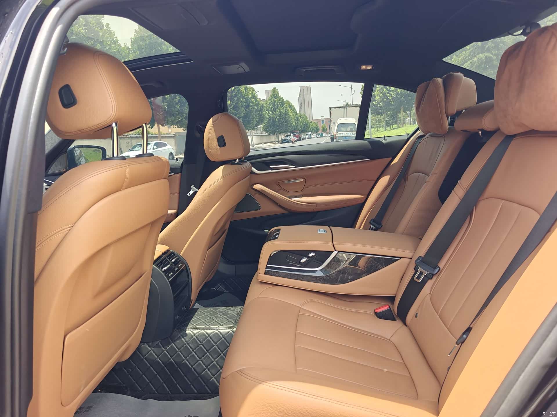 BMW 5 Series, 2018 17