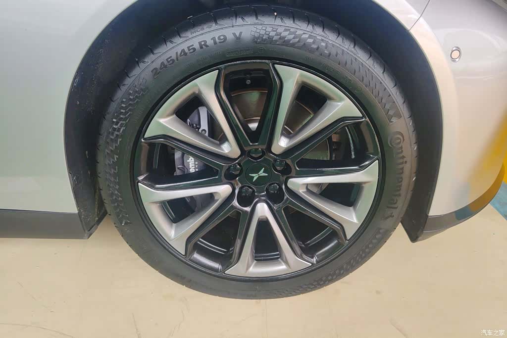 Xpeng P7, 2022 6