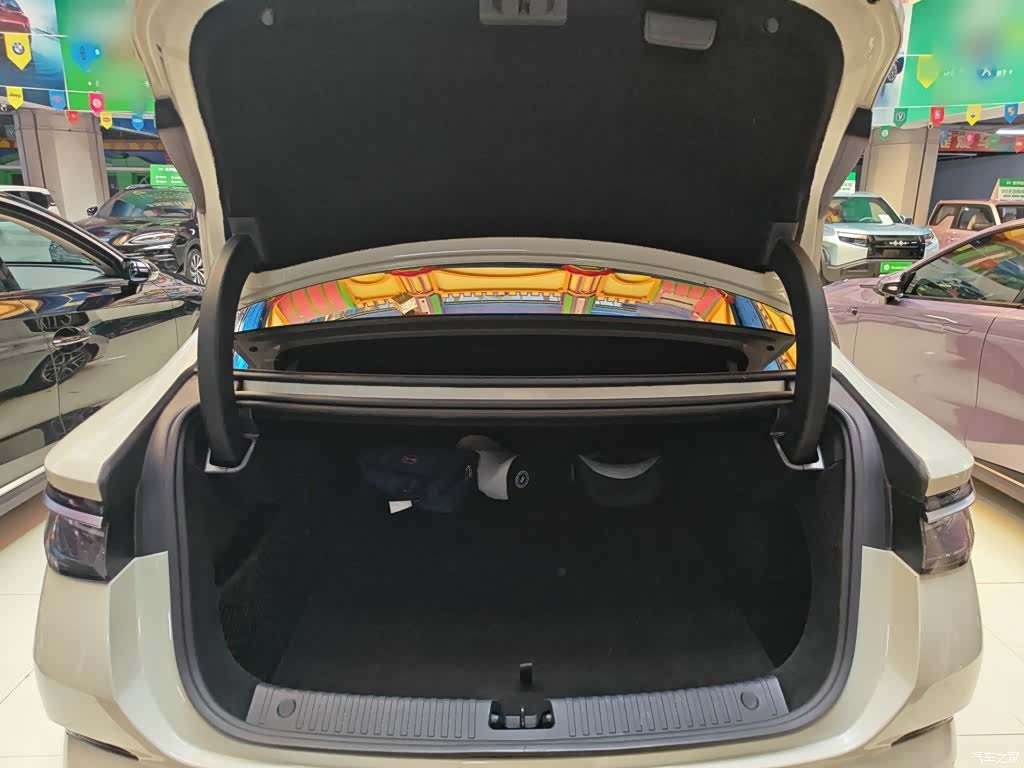 BYD Seal, 2025 14