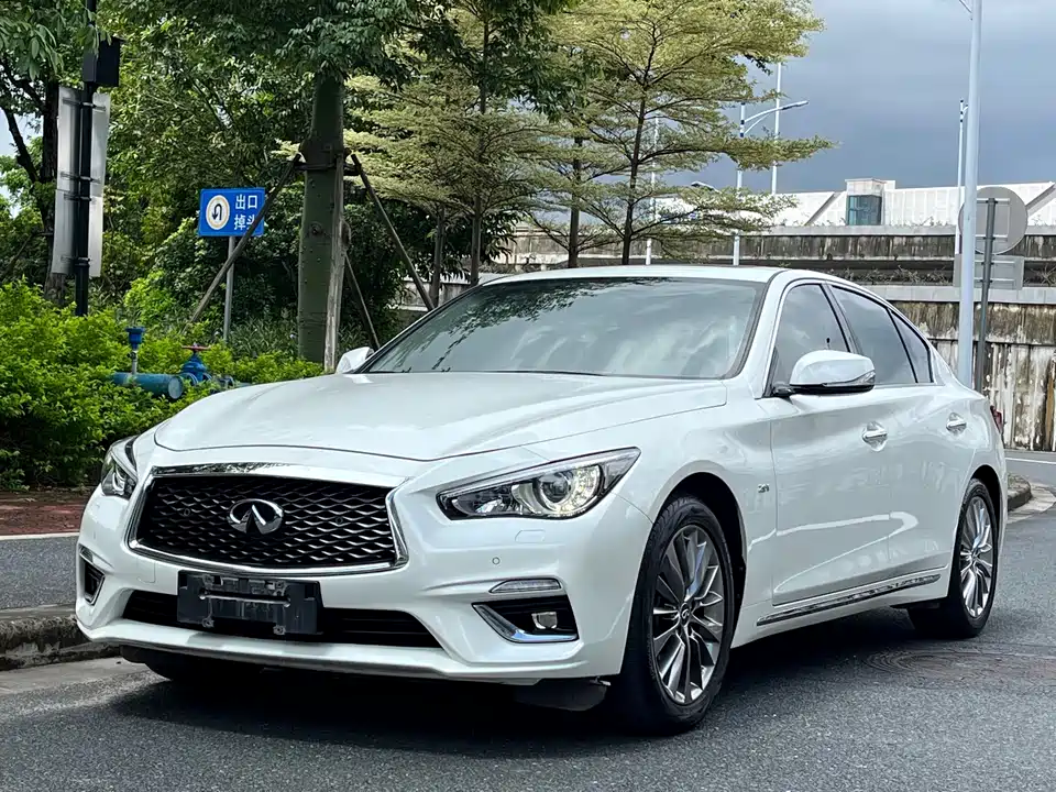 Infiniti Q50L Infiniti Q50L