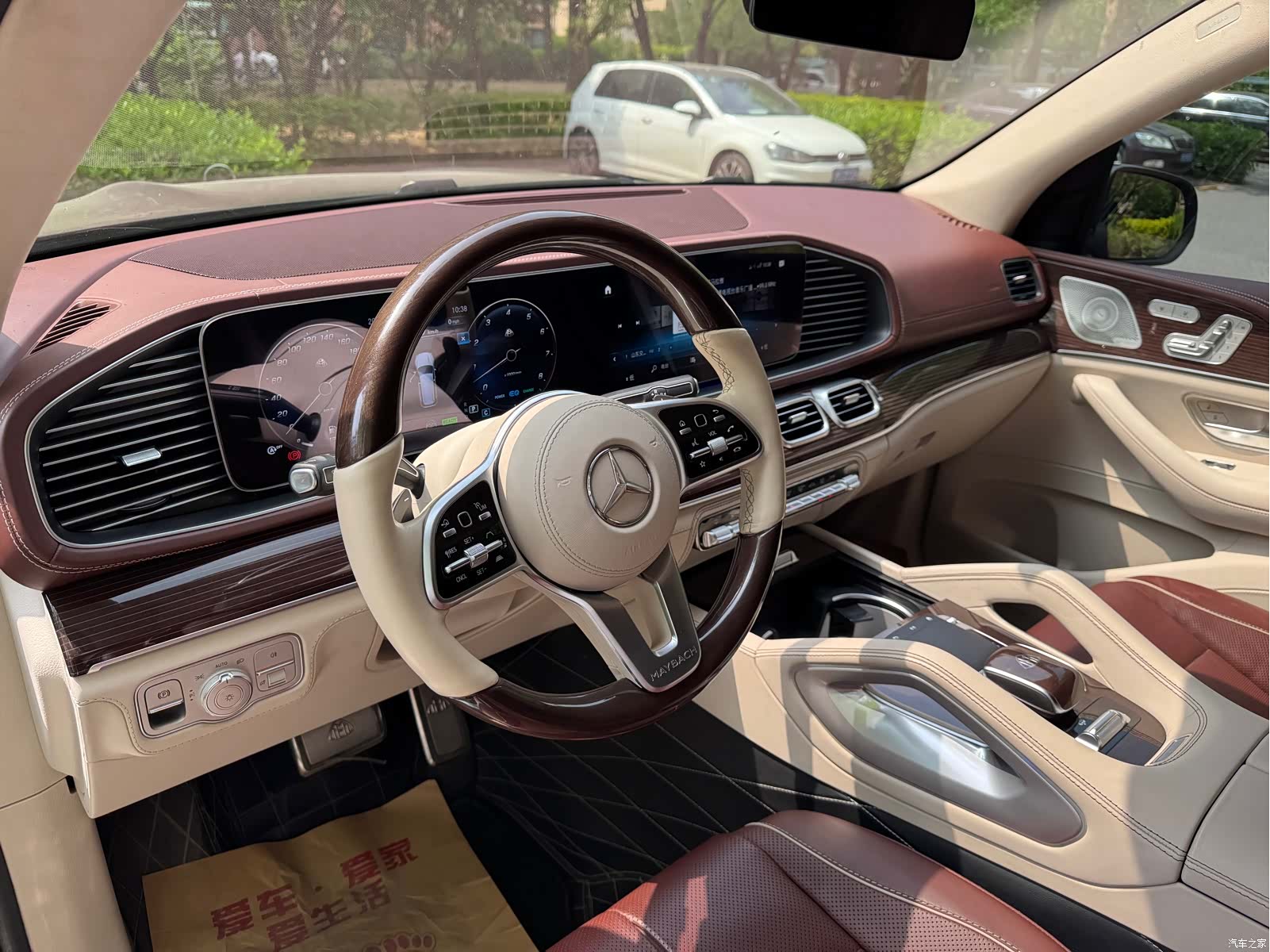 Maybach GLS, 2022 7