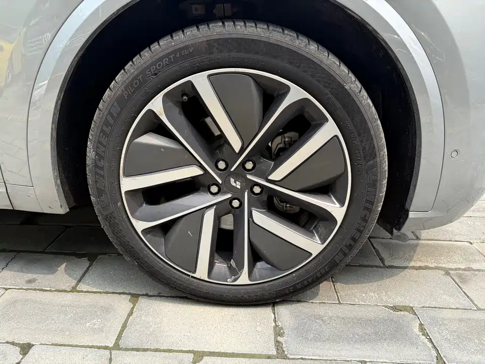 Li Auto Ideal L9 Li Auto Ideal L9