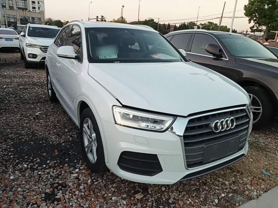 Audi Q3 2019, фото 4