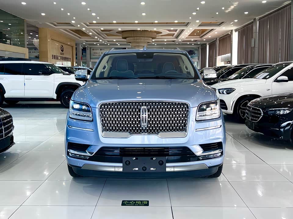 Lincoln Navigator