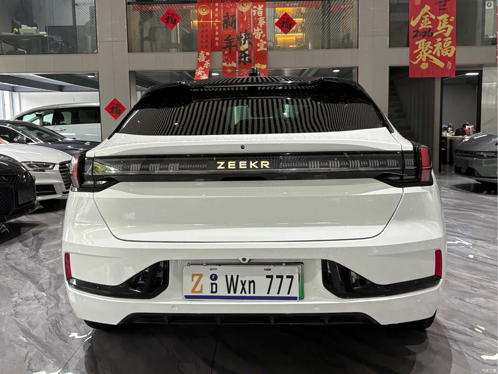 Zeekr 001, 2022 31