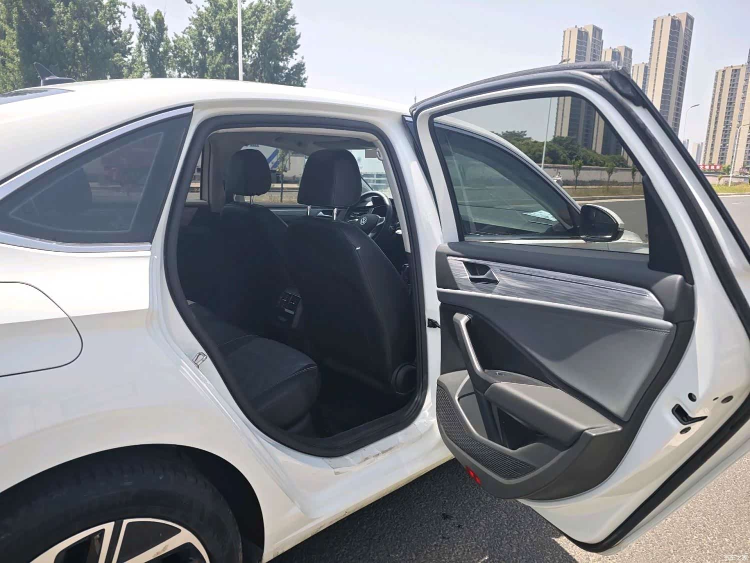 Volkswagen Sagitar, 2022 12