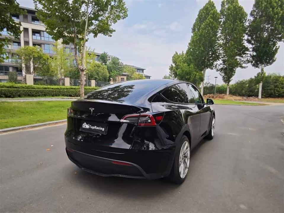 Tesla Model Y Tesla Model Y