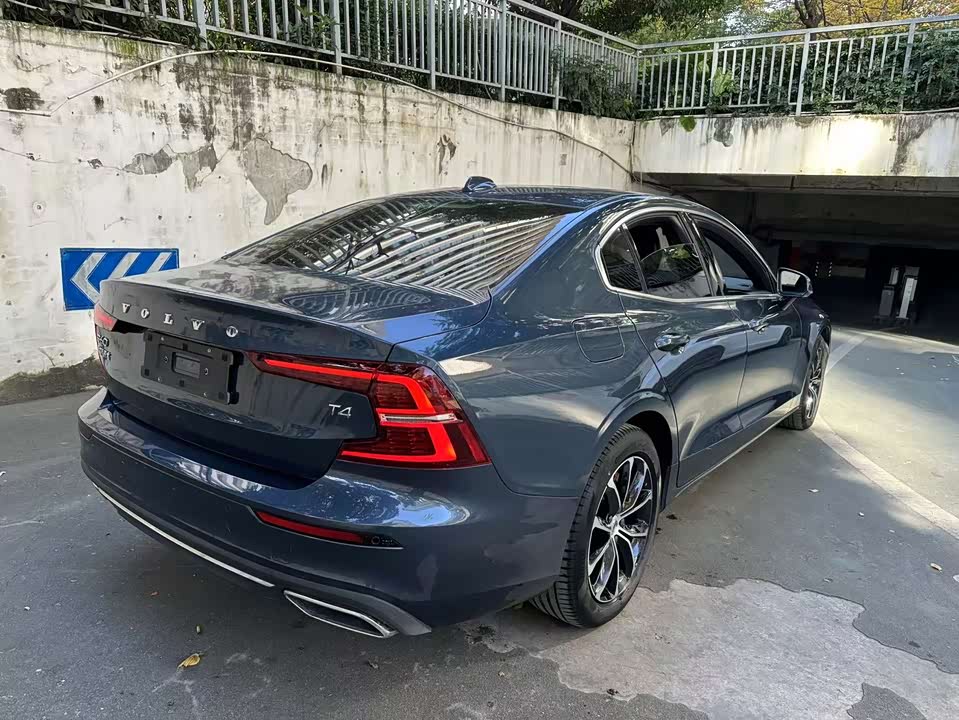 Volvo S60