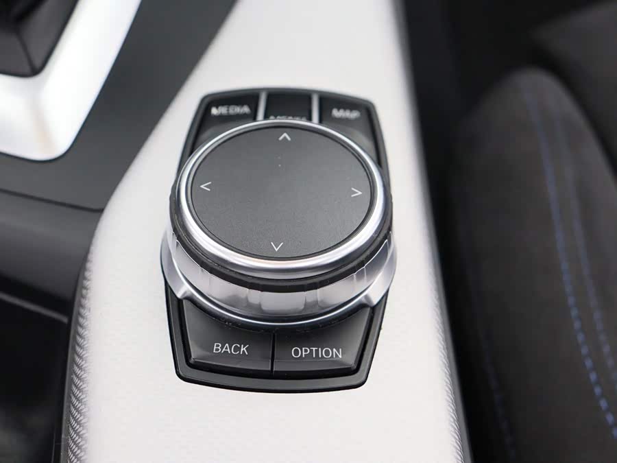 BMW 1 Series 2017, фото 19