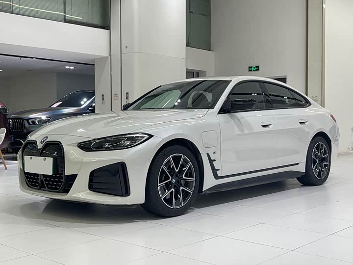 BMW i4 2022 eDrive40