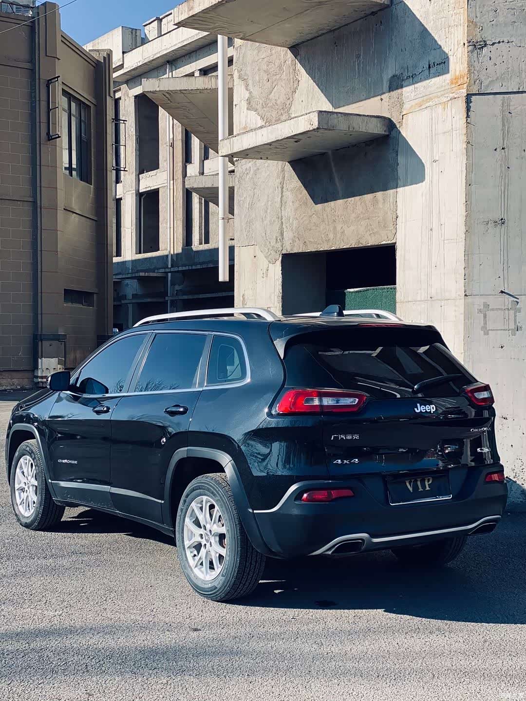 Jeep Cherokee, 2016 13