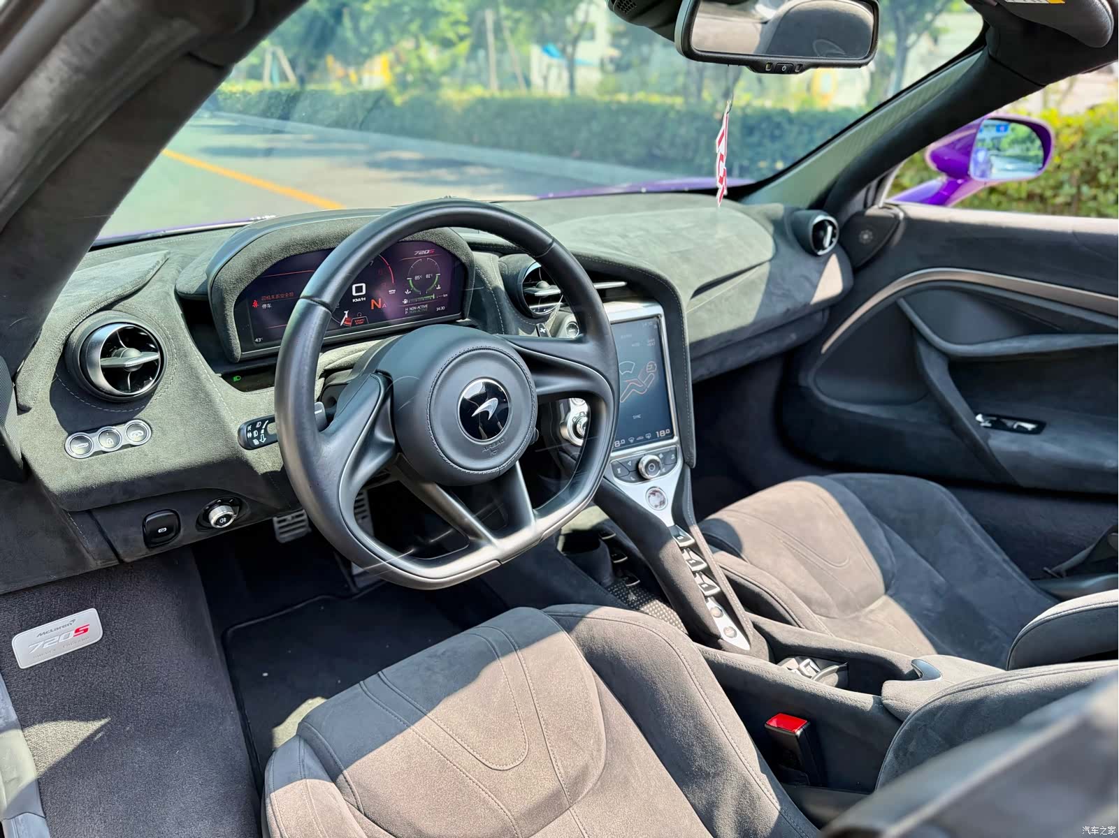 McLaren 720S, 2020 4