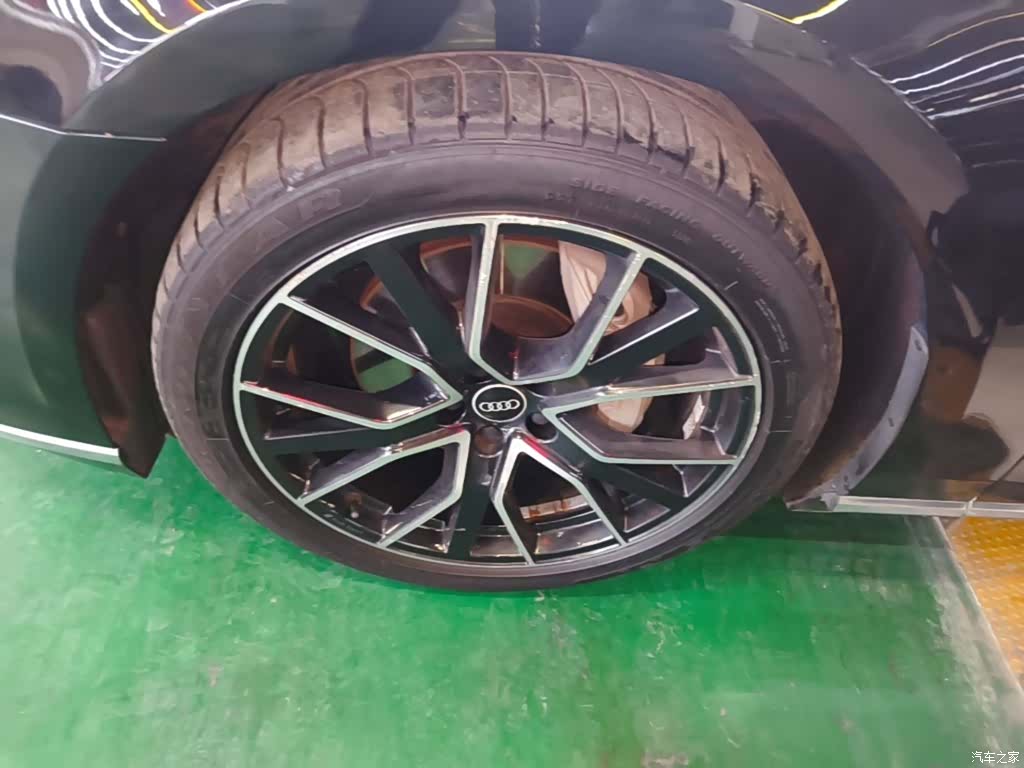 Audi A8L, 2021 25