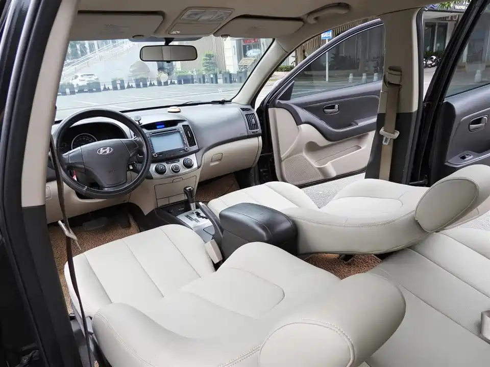 Hyundai Yuedong