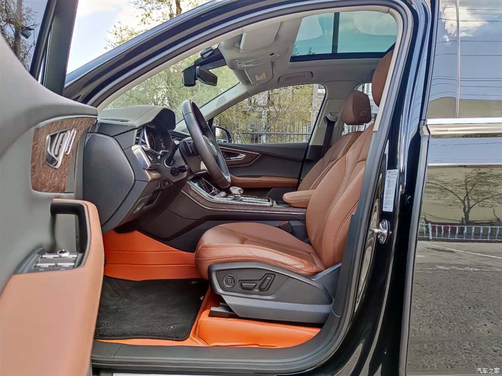 Audi Q7, 2024 7