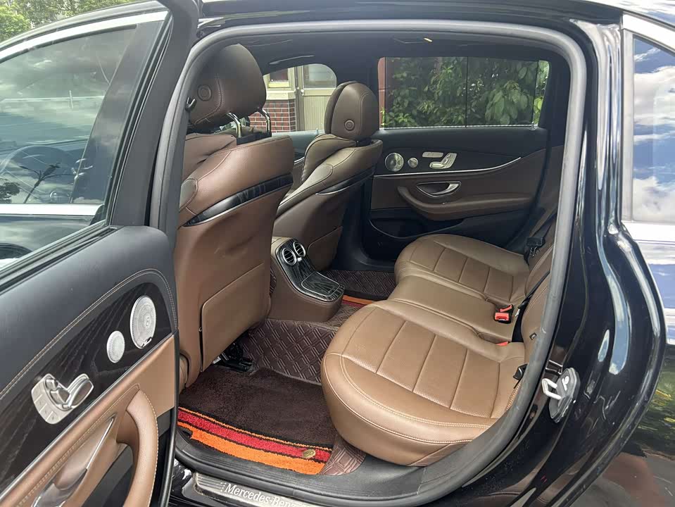 Mercedes-Benz E-class Mercedes-Benz E-class