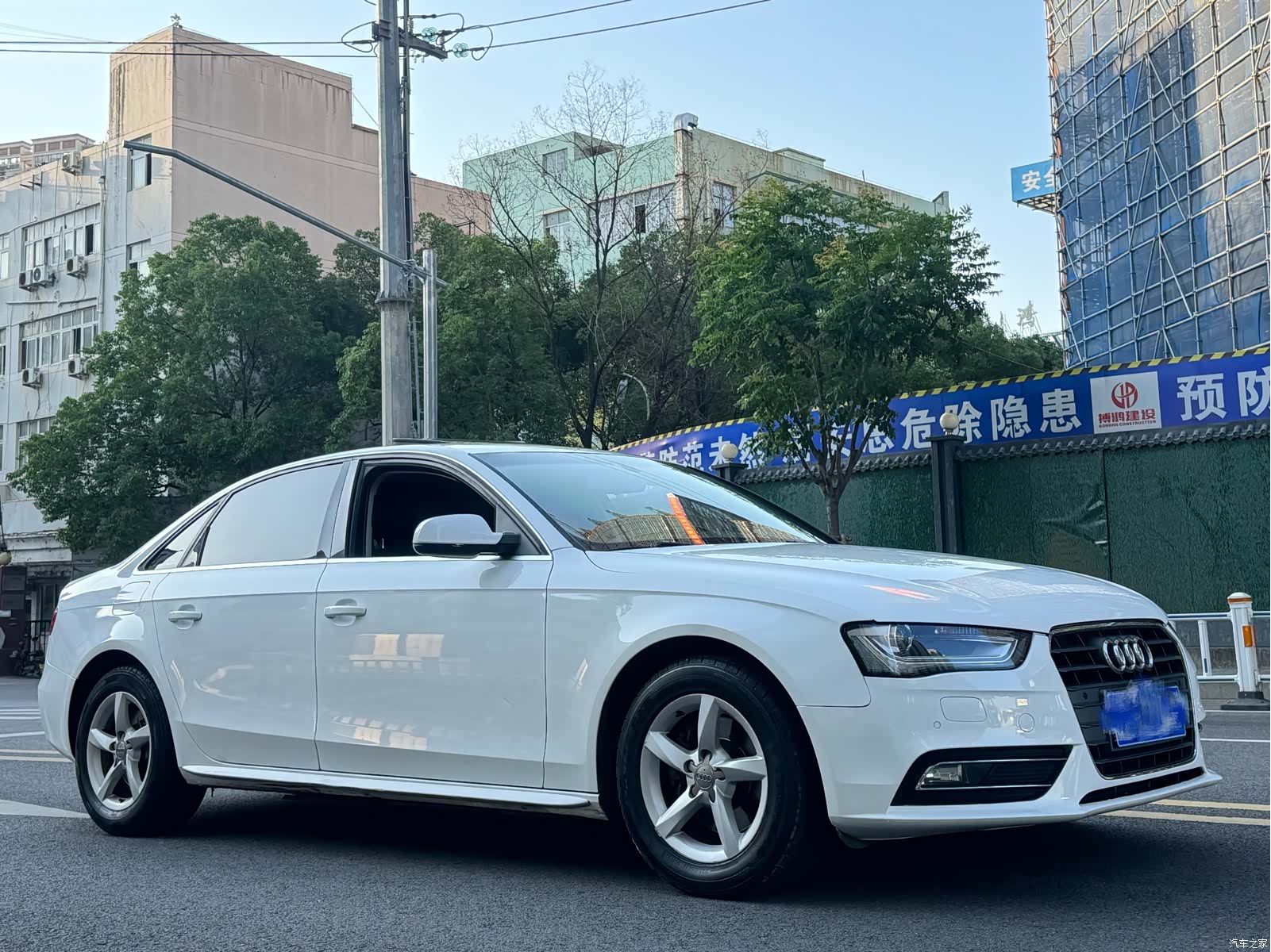 Audi A4L, 2014 3