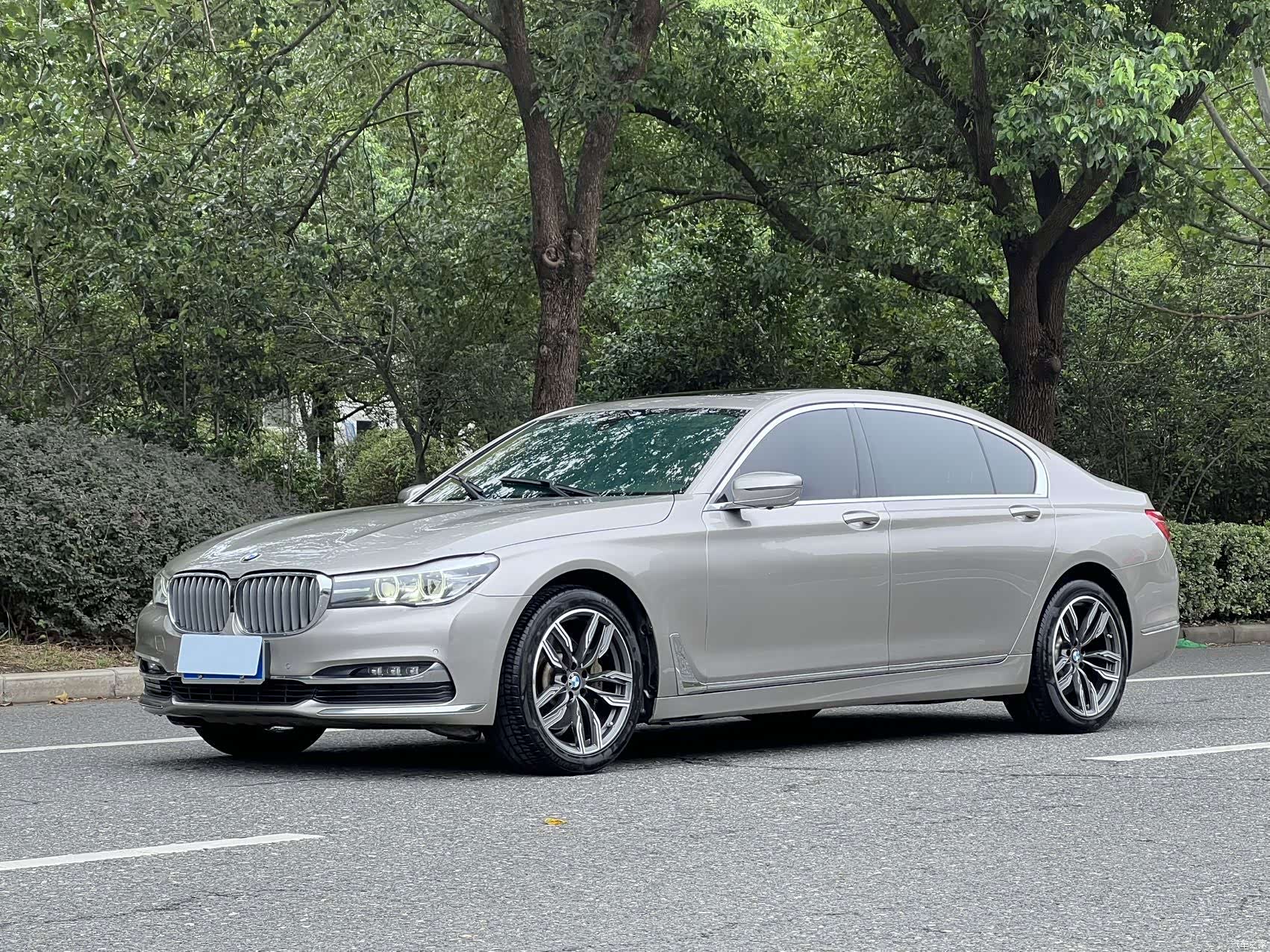 BMW 7 Series, 2018 1