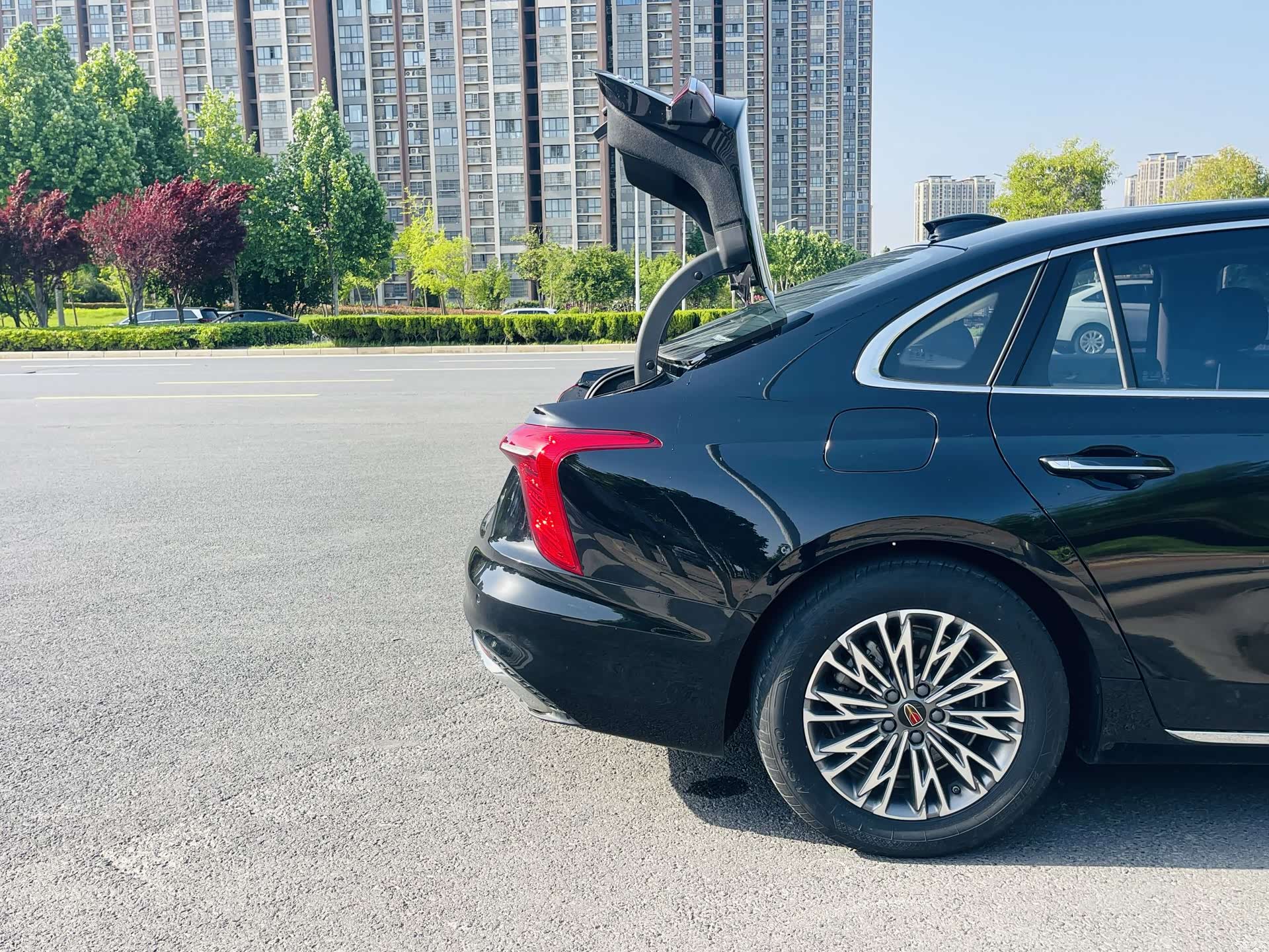 Hongqi H5, 2023 19