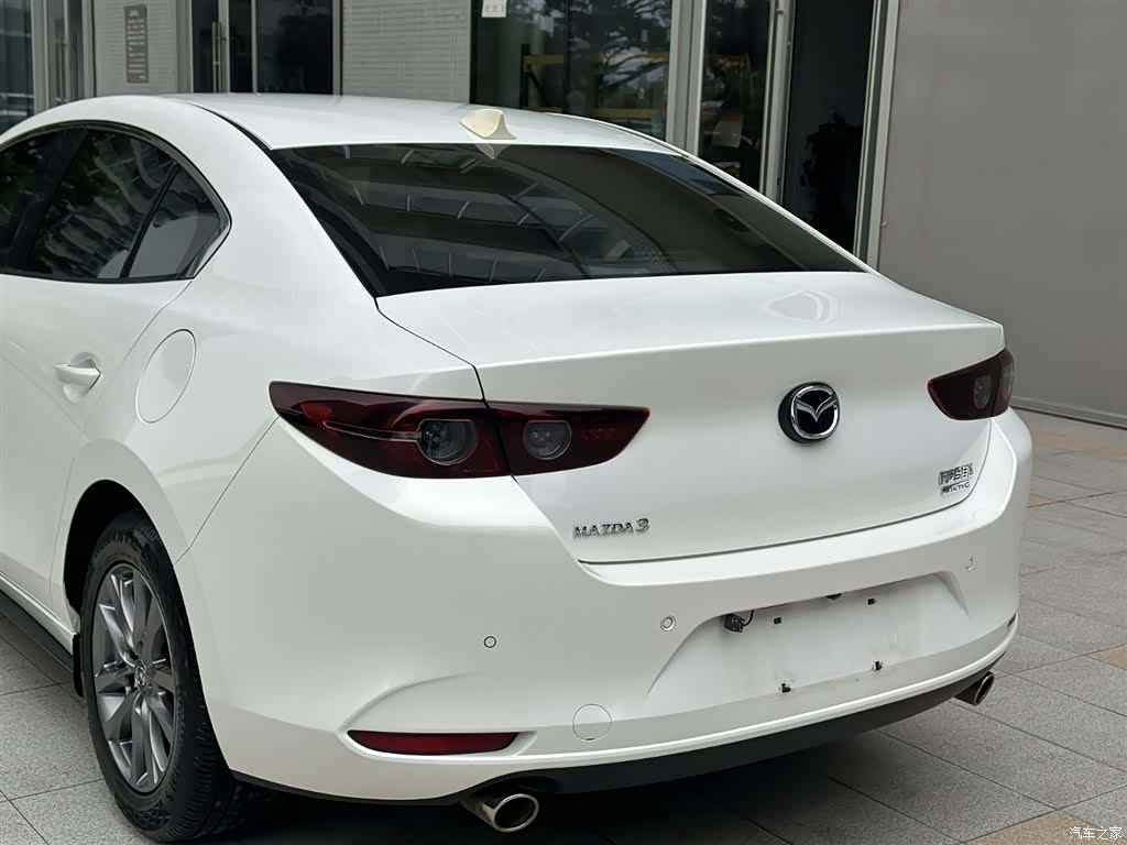 Mazda Mazda3, 2021 16