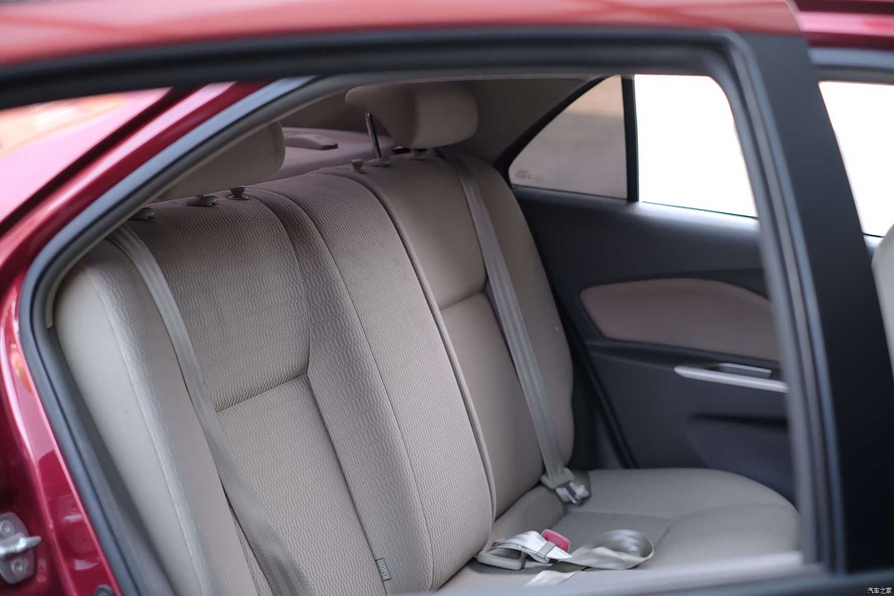 Toyota GL-S, 2012 37