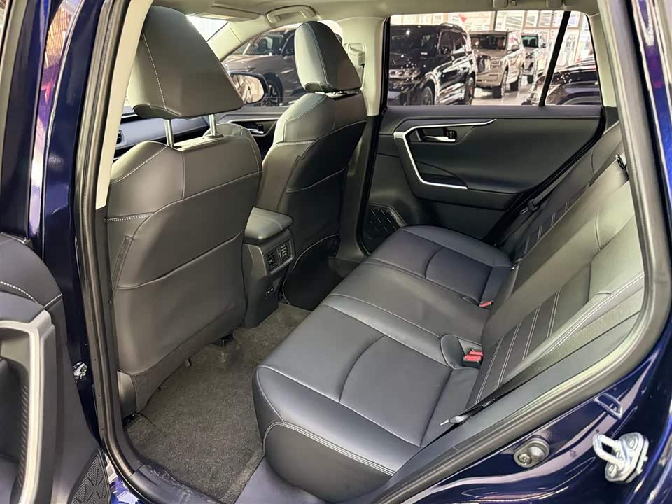 Toyota RAV4 Rongfang