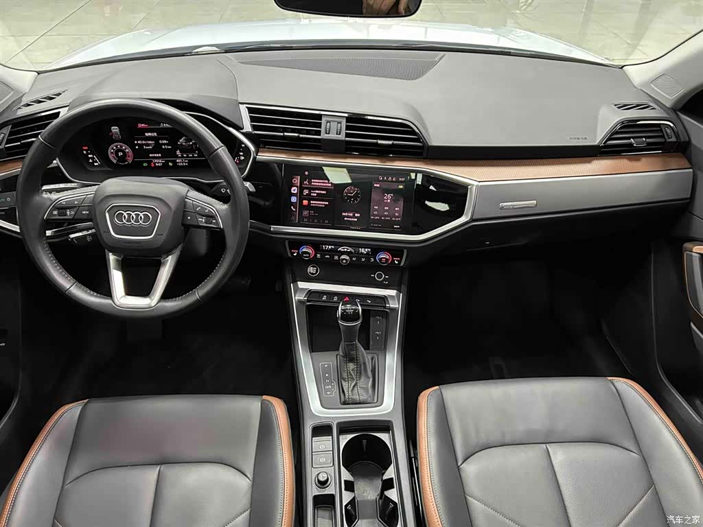 Audi Q3, 2022 2
