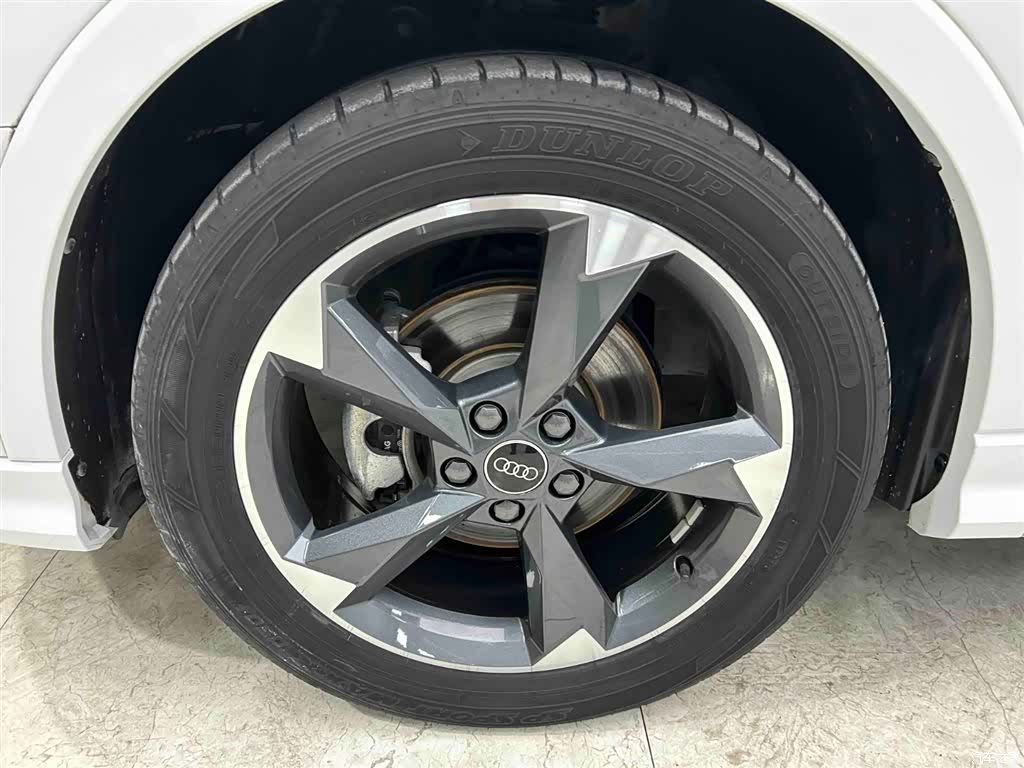 Audi Q3, 2023 20