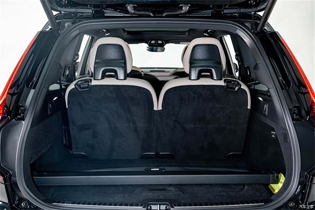 Volvo XC90, 2026 24