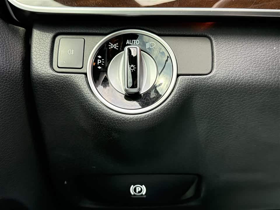 Mercedes-Benz E-class Mercedes-Benz E-class