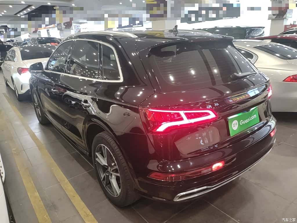 Audi Q5L, 2020 все фото