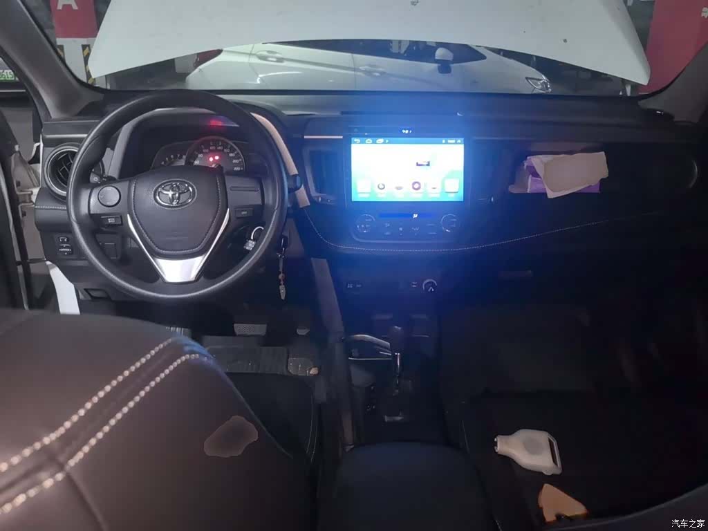 Toyota RAV4, 2019 13