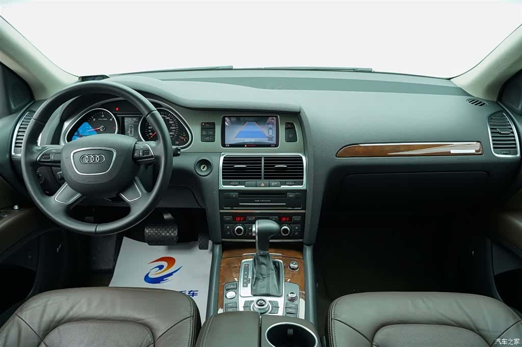 Audi Q7, 2012 7