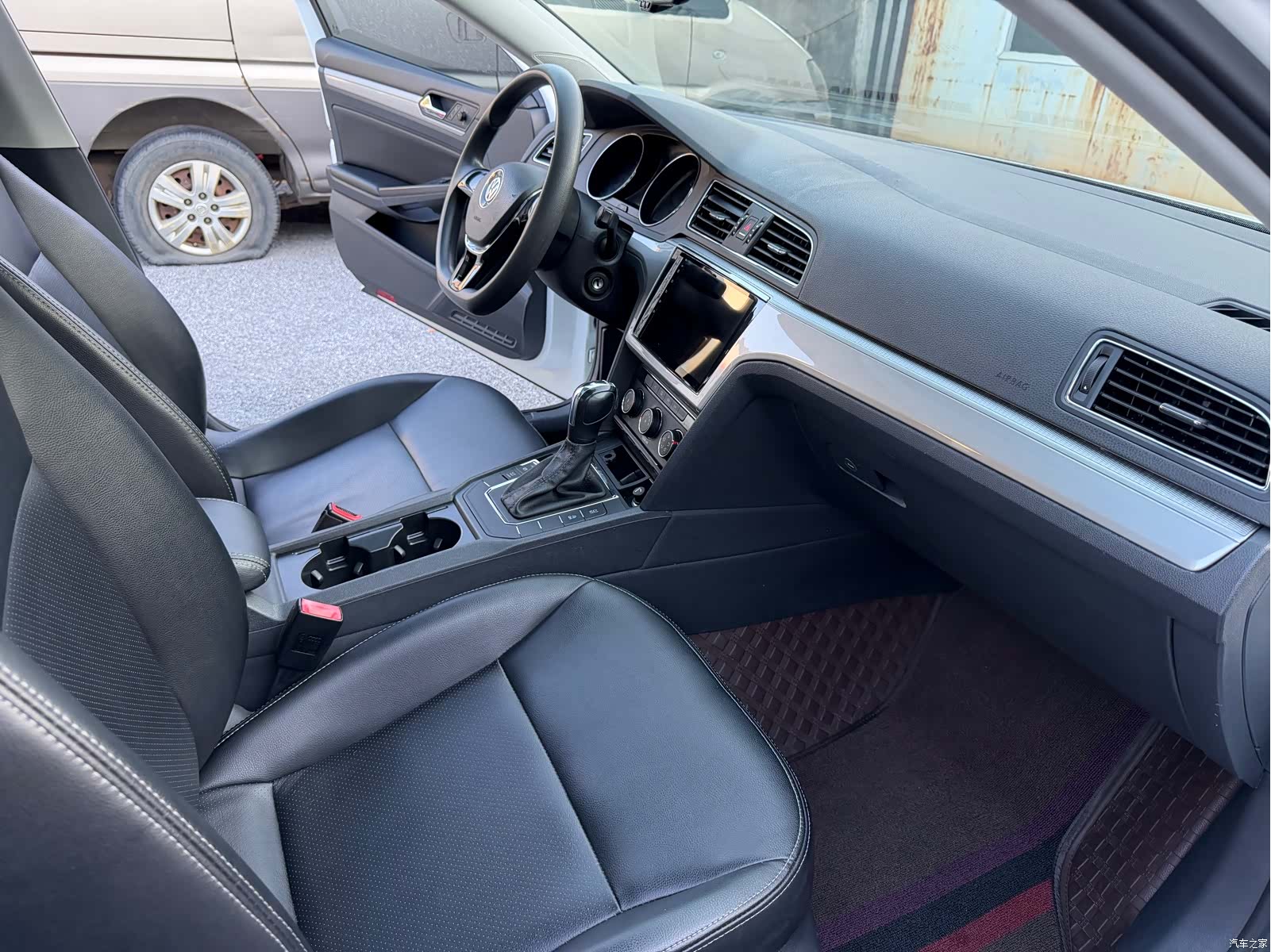 Volkswagen Lamando, 2017 9