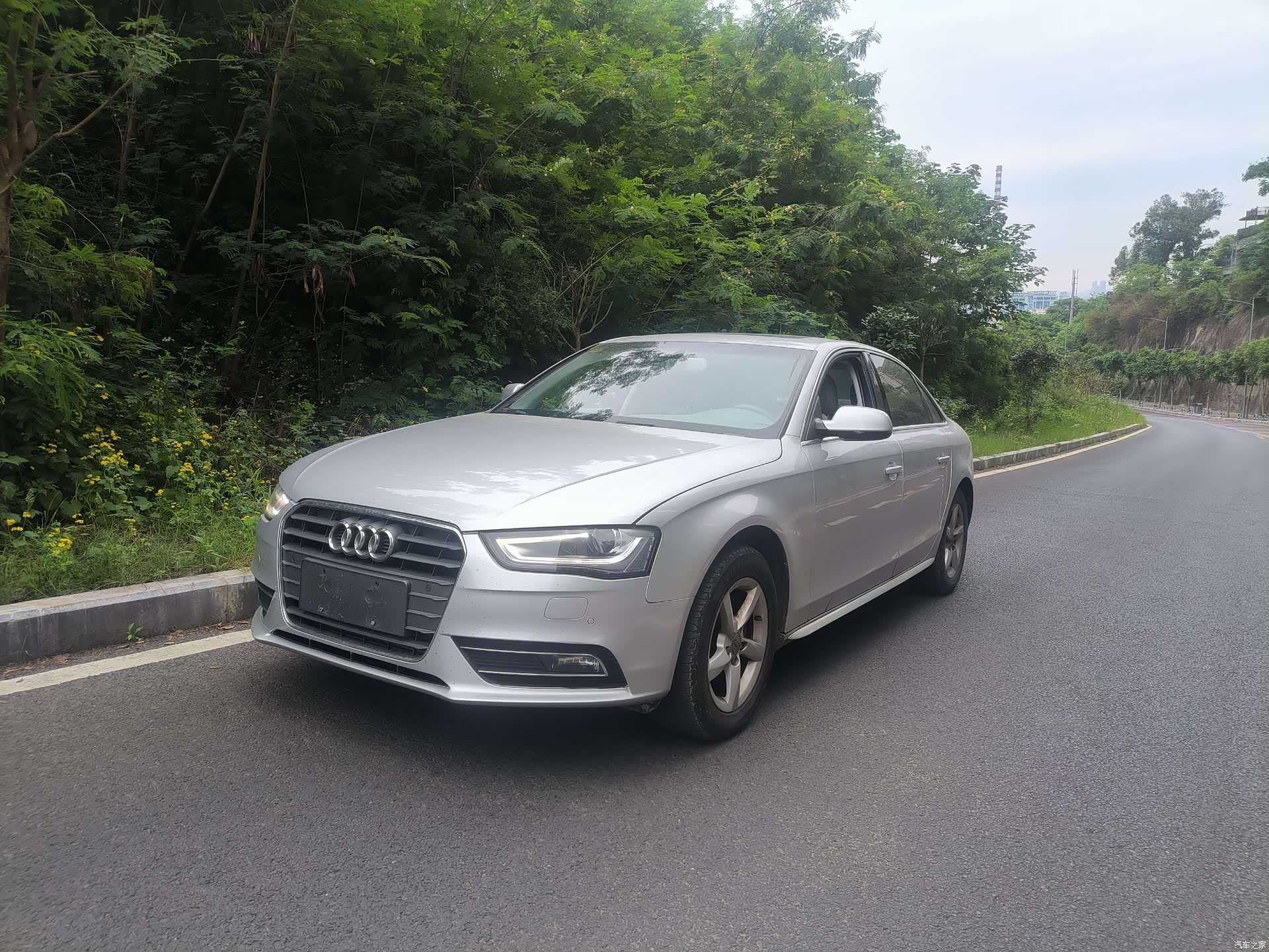 Audi A4L, 2014 1