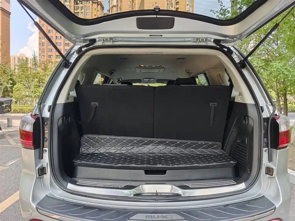 Isuzu mu-X Shepherd Ranger