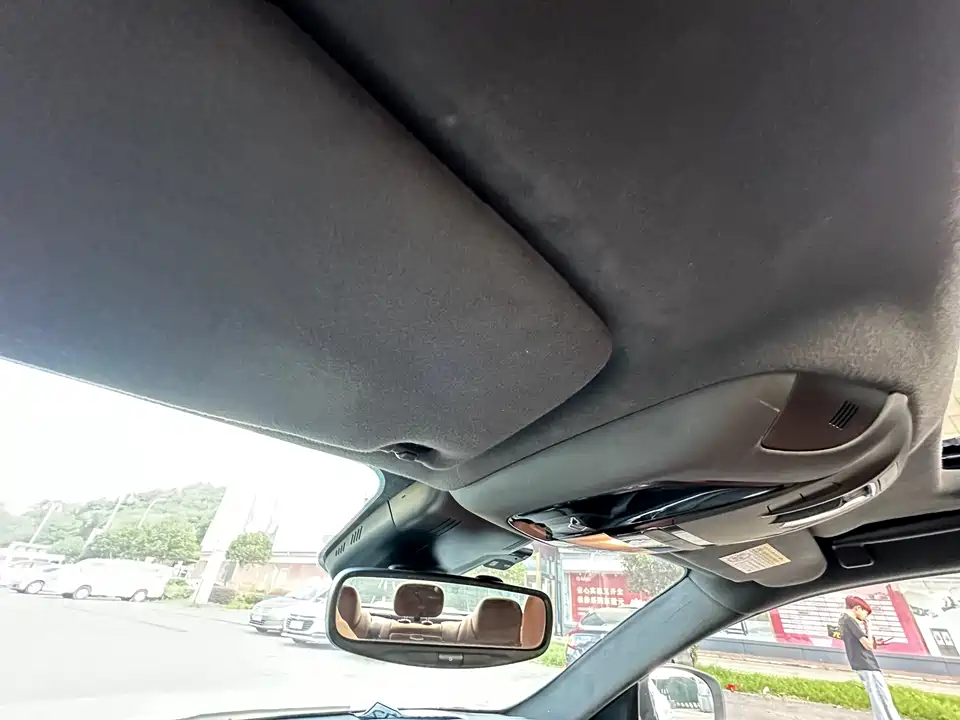 Maserati Ghibli Maserati Ghibli