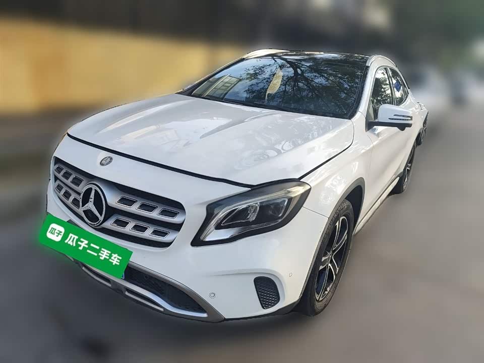 Mercedes-Benz GLA