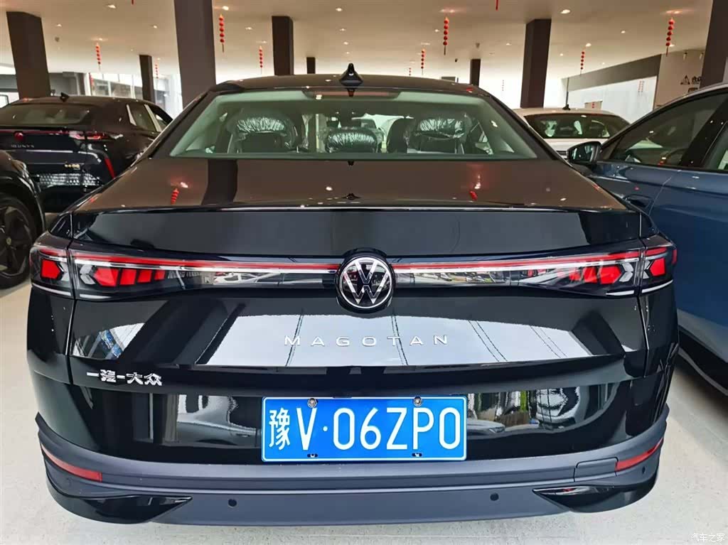 Volkswagen Magotan, 2026 3