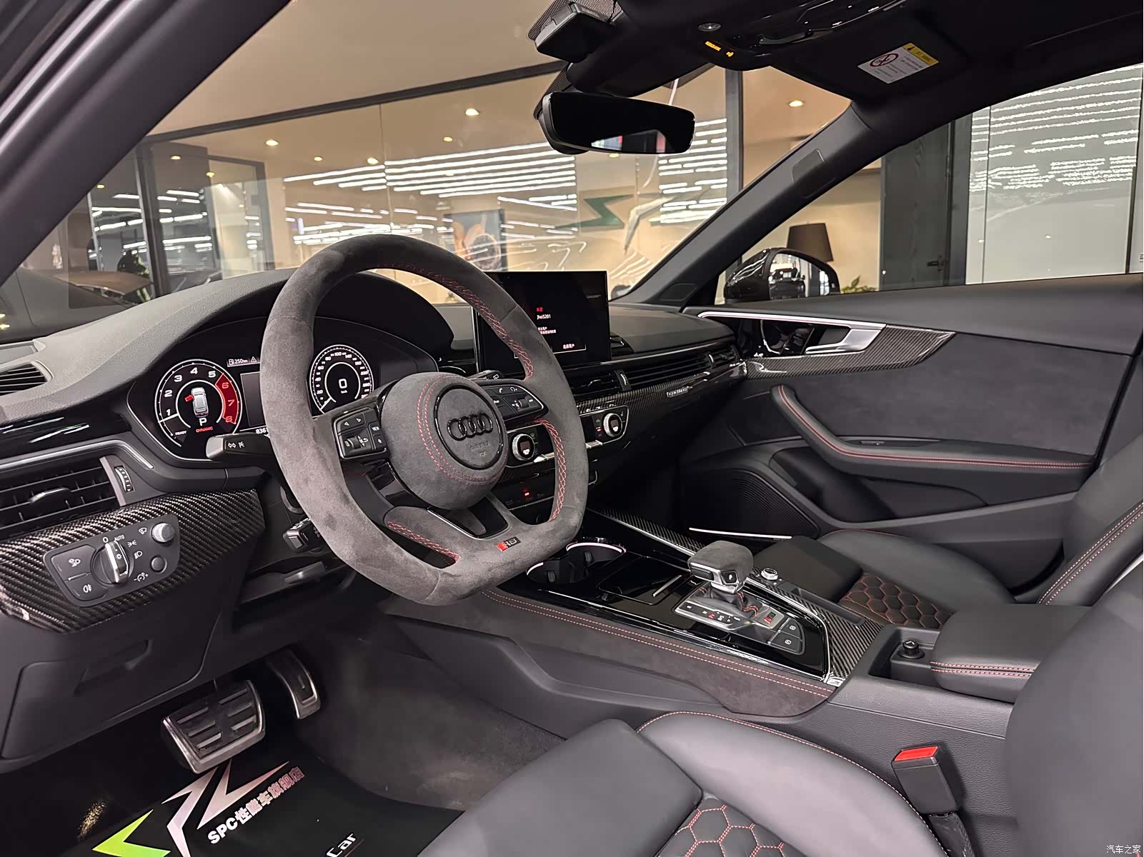 Audi RS4, 2024 все фото