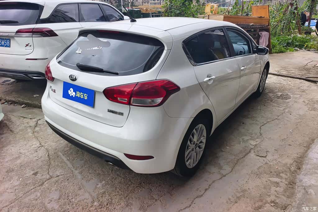 Kia K3, 2015 3
