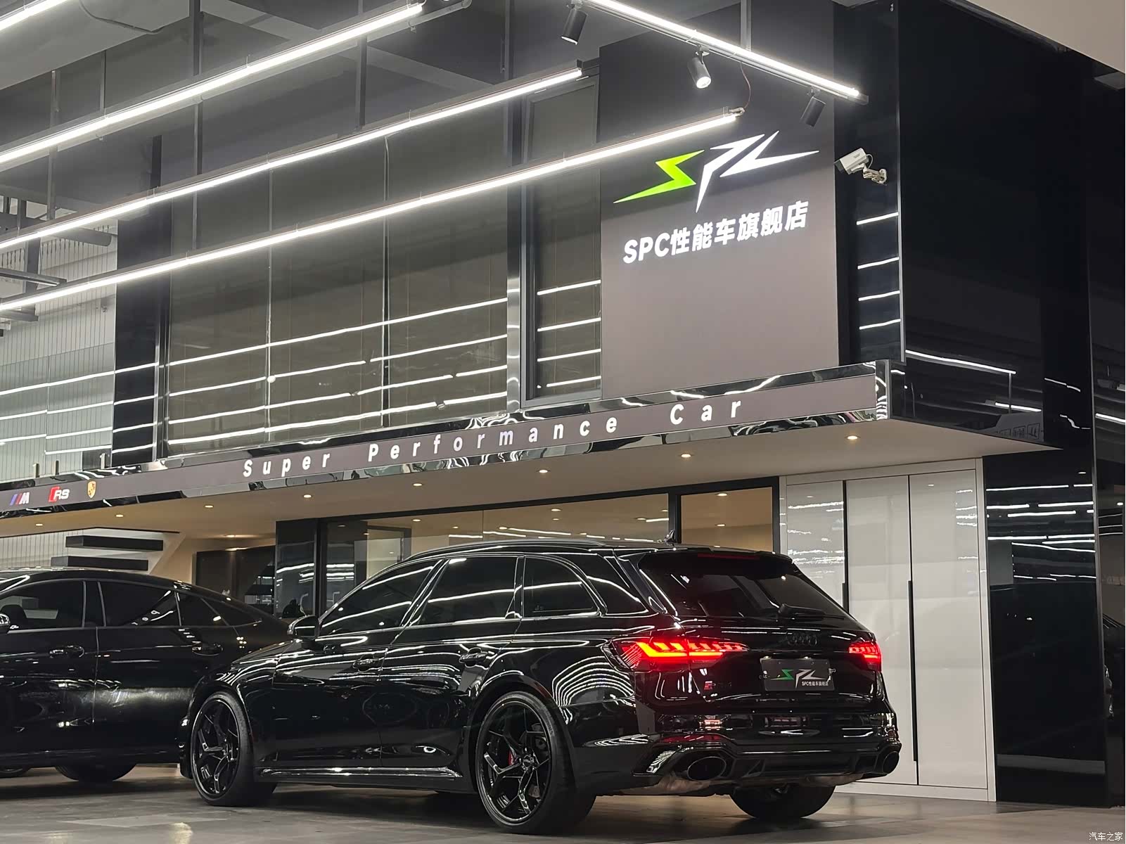 Audi RS4, 2024 21