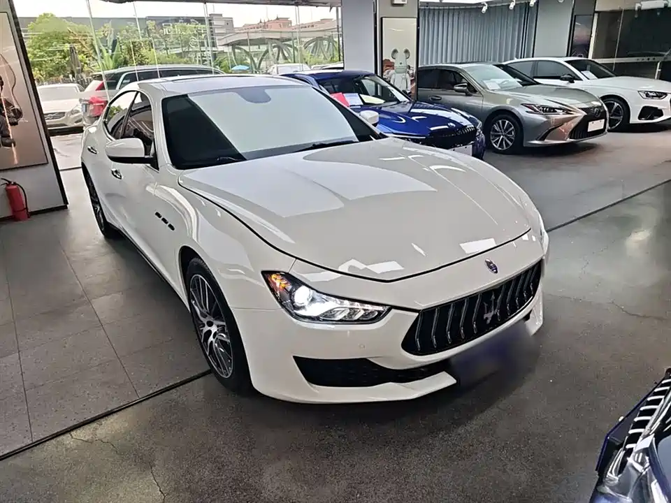 Maserati Ghibli Maserati Ghibli