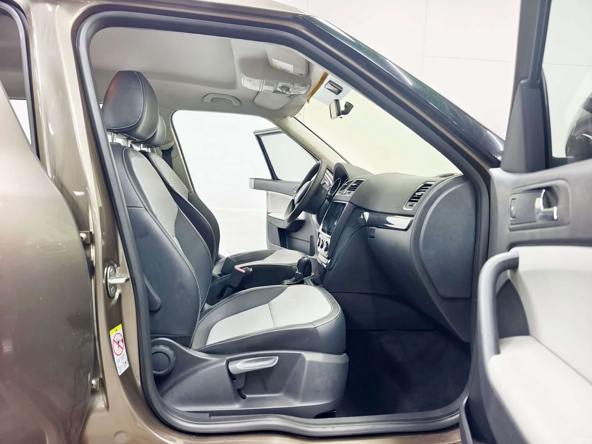 Skoda Yeti, 2015 14
