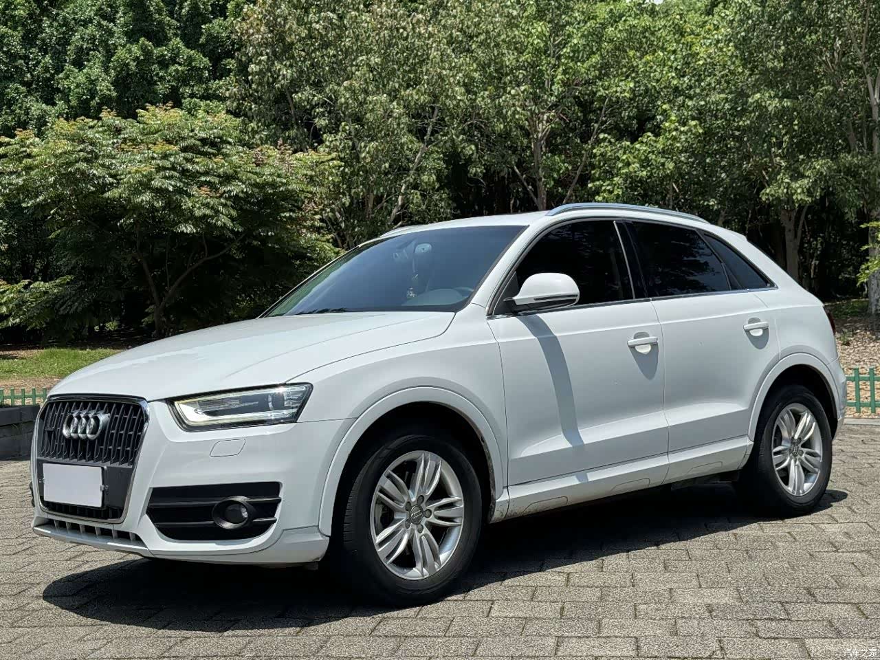 Audi Q3, 2015 1