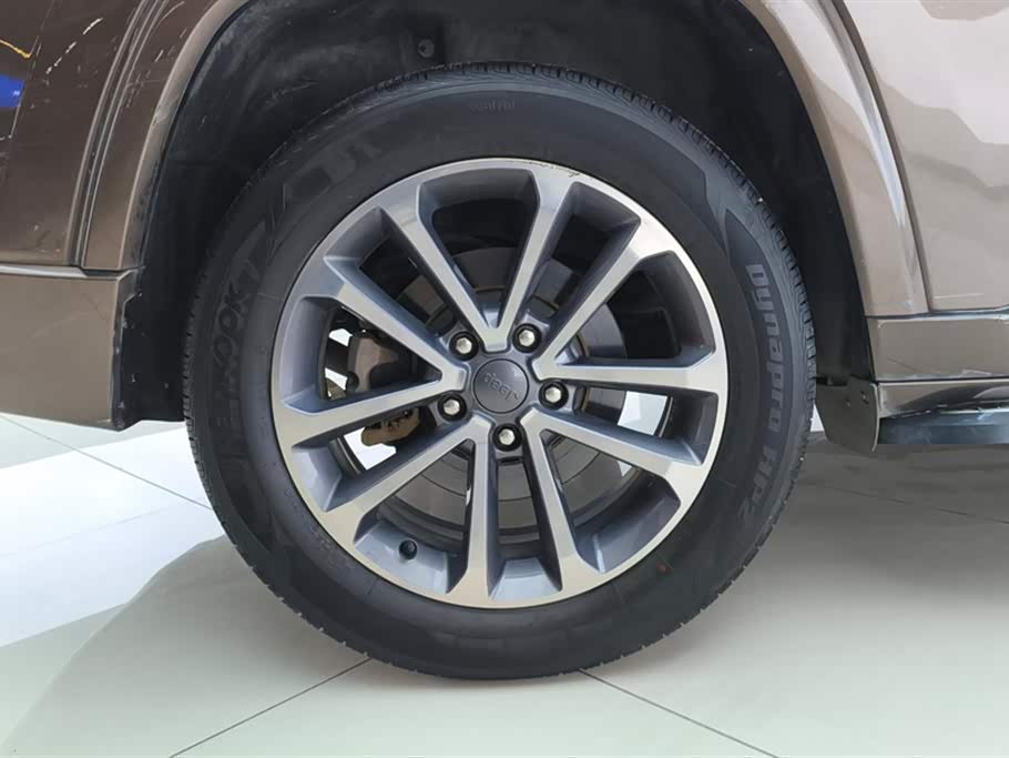 Jeep Grand Commander