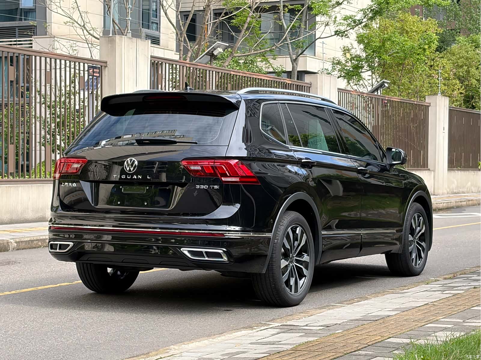 Volkswagen Tiguan L, 2025 7