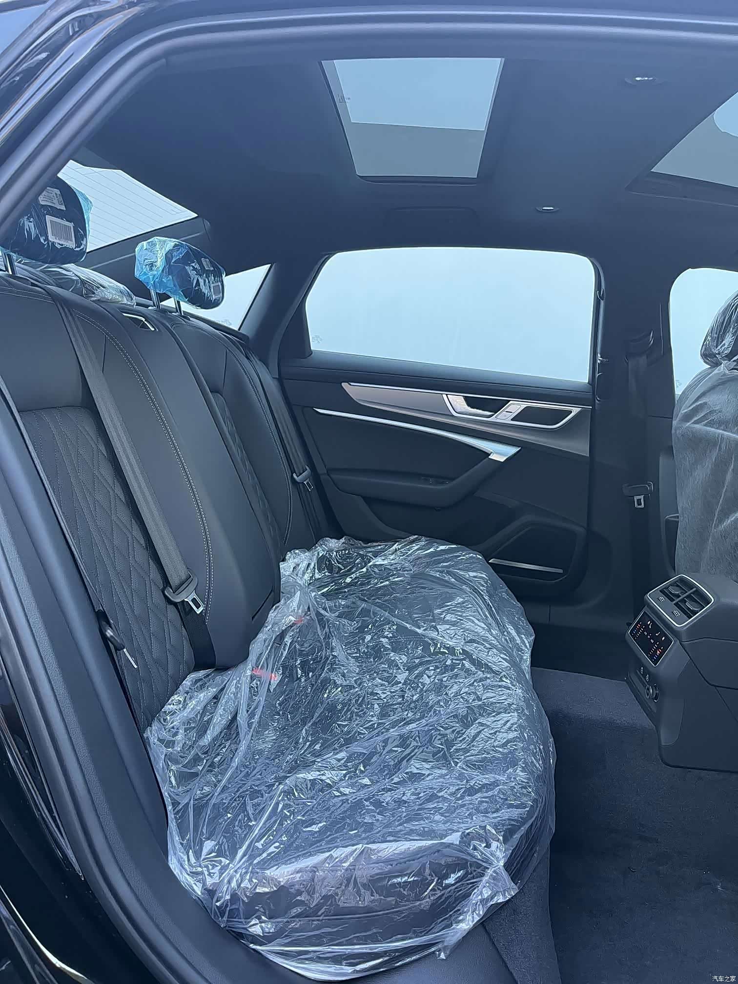 Audi A6L, 2026 7